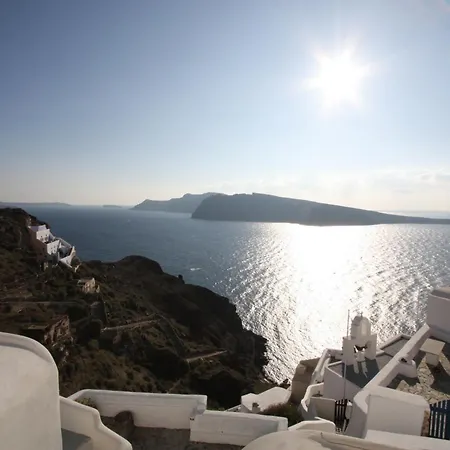 Fotinos Oia (Santorini)