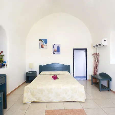 Fotinos * Oia