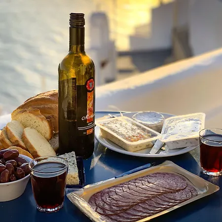 Fotinos Oia (Santorini)