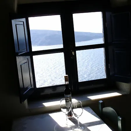 Fotinos Oia (Santorini)