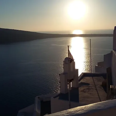 Fotinos Oia (Santorini)
