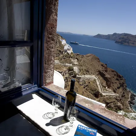 Fotinos * Oia (Santorini)