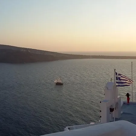 Fotinos Oia (Santorini)